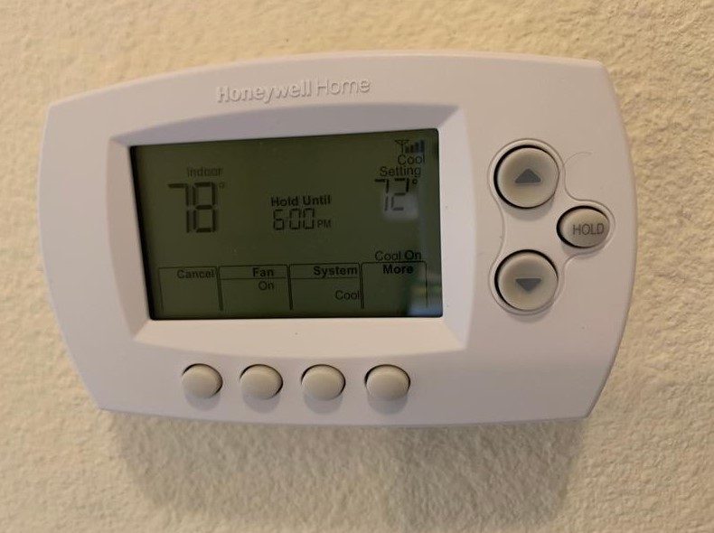 Honeywell Home RTH6580WF Wi-Fi Programmable Thermostat User Guide