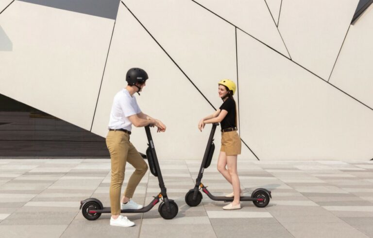 Read more about the article SEGWAY NINEBOT E45E eKickScooter User Manual