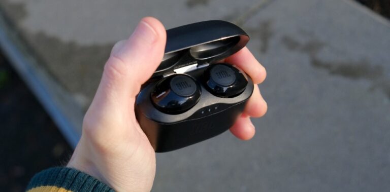 Read more about the article JBL Tune 125TWS True Wireless Earbuds Quick Start Guide